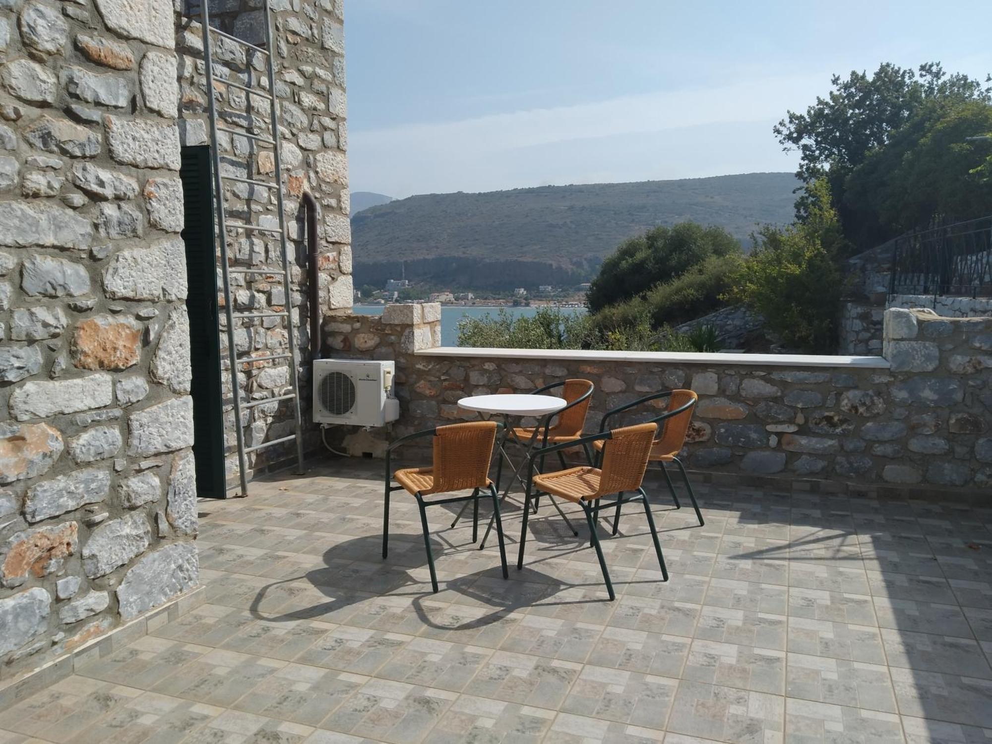 Vatoulia House Aparthotel Neo Oitilo Exterior photo