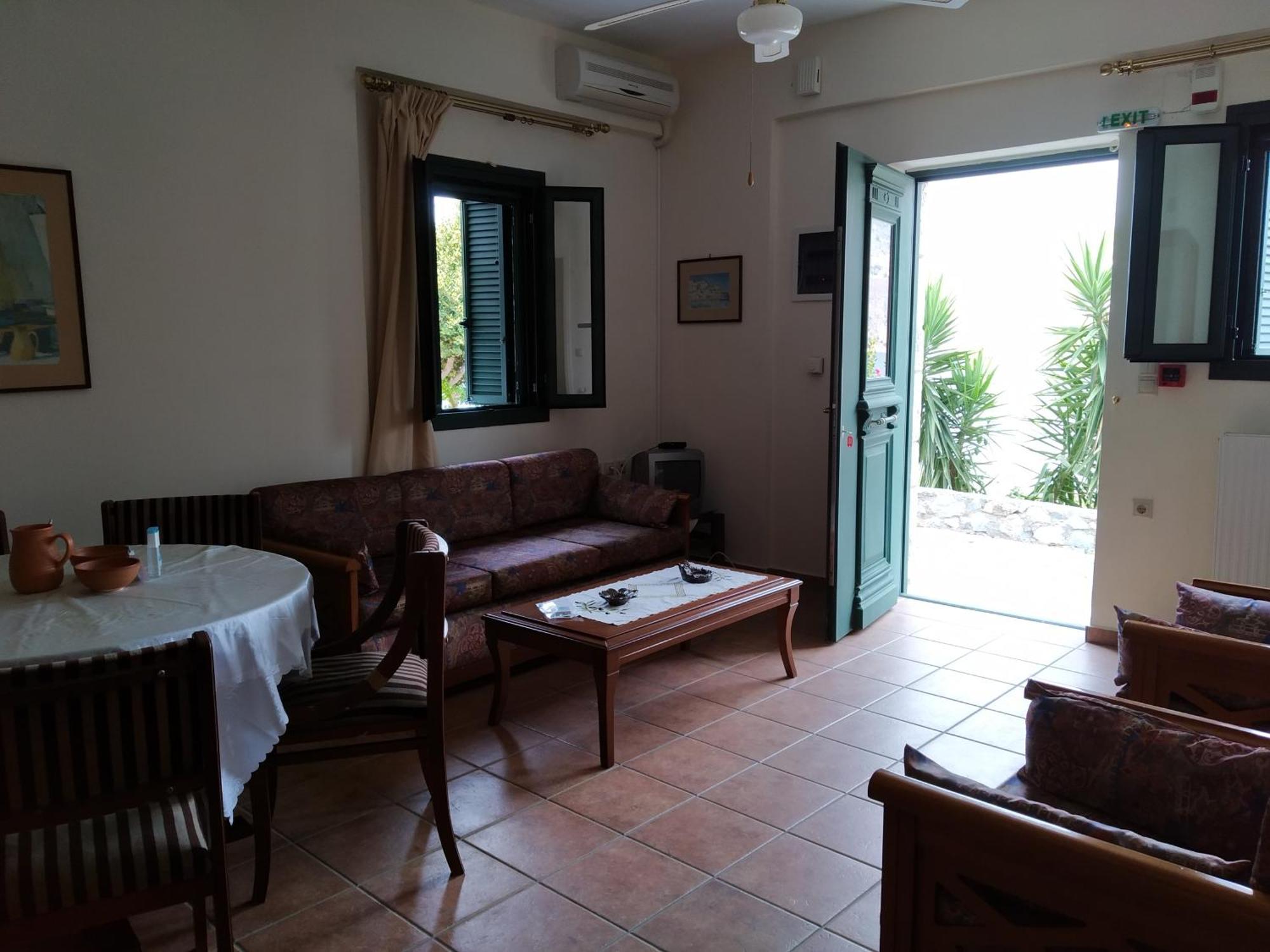 Vatoulia House Aparthotel Neo Oitilo Exterior photo